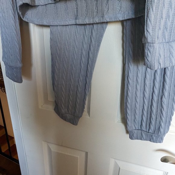 Brand New 2Piece Zen Blue Set - Picture 7 of 7